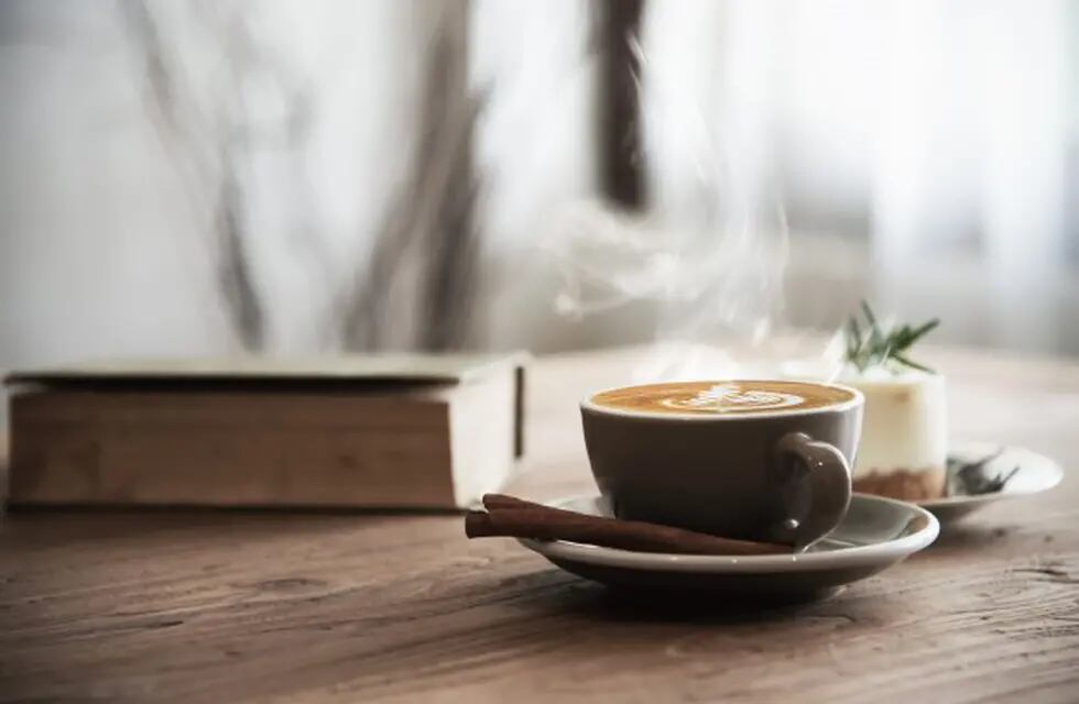 El café es protagonista de infinitos encuentros y un gran compañero por las mañanas. Pero, ¿qué pasa si se lo olvida por mucho tiempo?