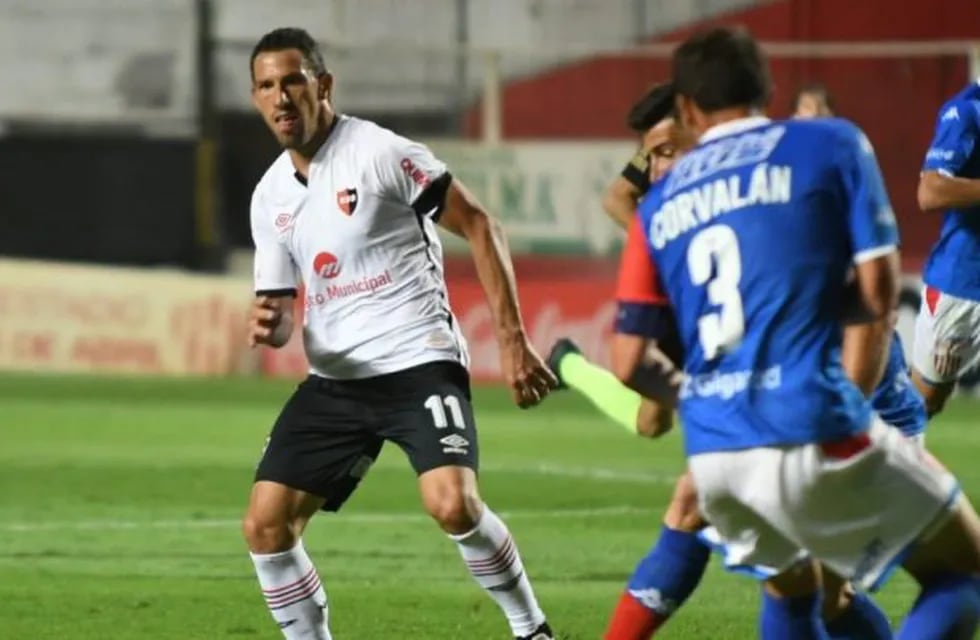 Maximiliano Rodríguez jugó como titular en la prueba con Unión en Santa Fe. (@canoboficial)