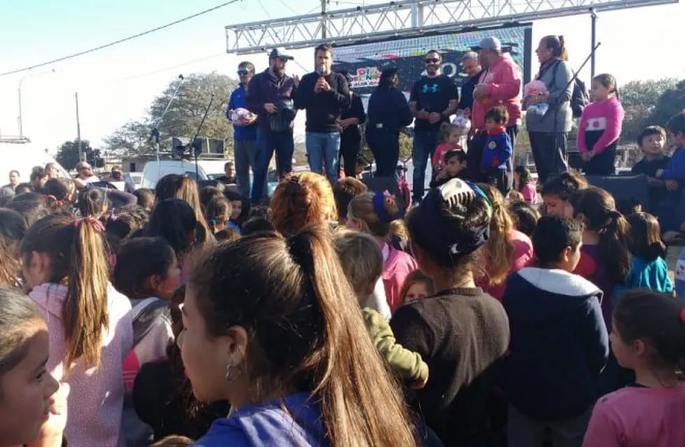 Barrio La Perla festejó el Día del Niño a lo grande