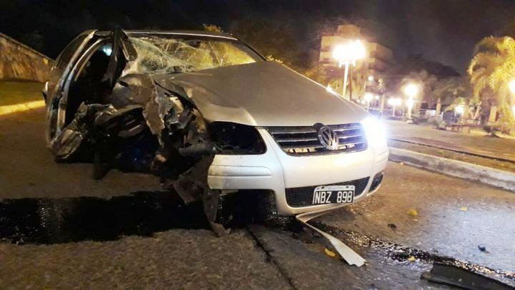 Despiste, choque y fuga de conductor en Corrientes
