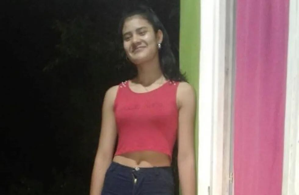 Yamila Griselda González de 15 años salió de su casa el domingo a las 11 de la noche y no regresó.