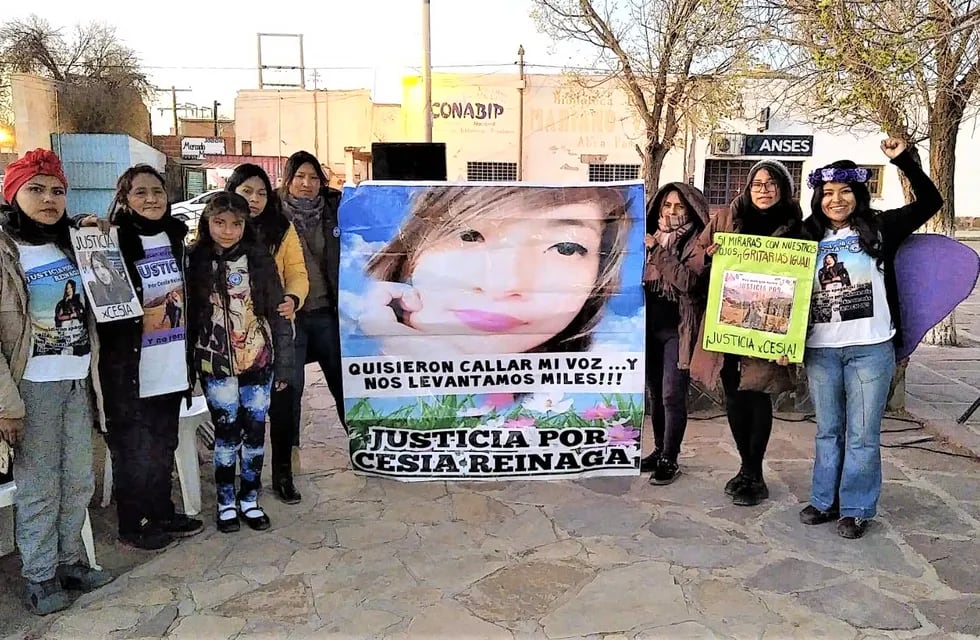 La familia de Cesia Nicole Reinaga aseguró que seguirá reclamando justicia por el crimen de la joven, en particular porque "el asesino está libre".