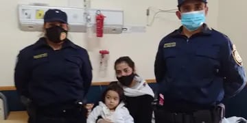 Policías salvaron a una nena en Cruz del Eje
