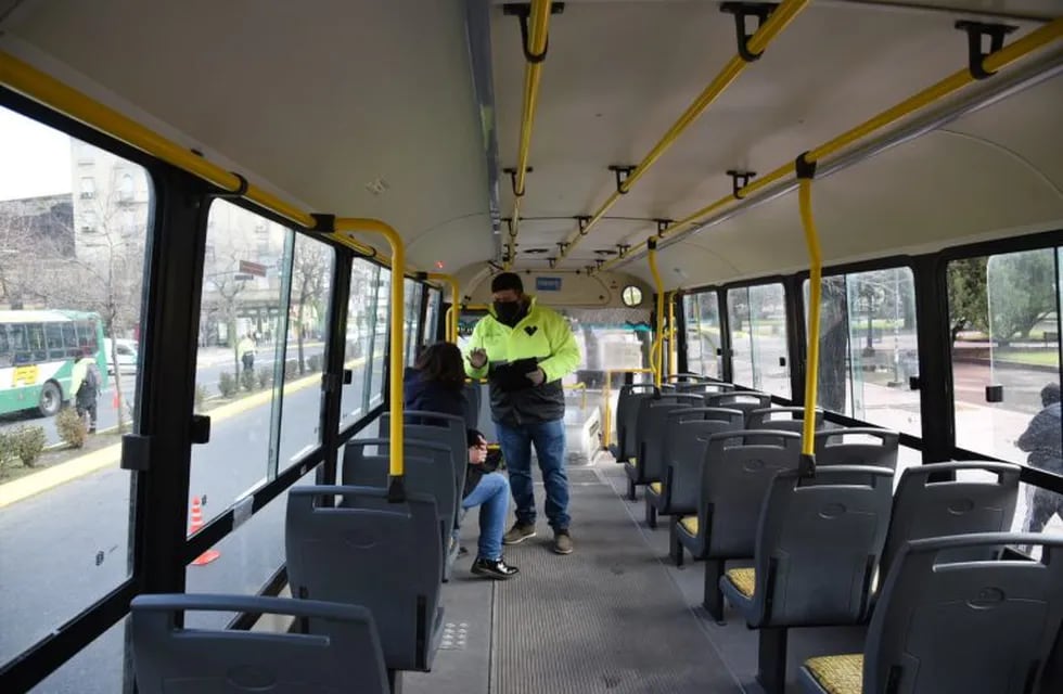 La Municipalidad de La Plata refuerza los controles en el transporte público en la nueva fase del aislamiento (Municipalidad de La Plata)