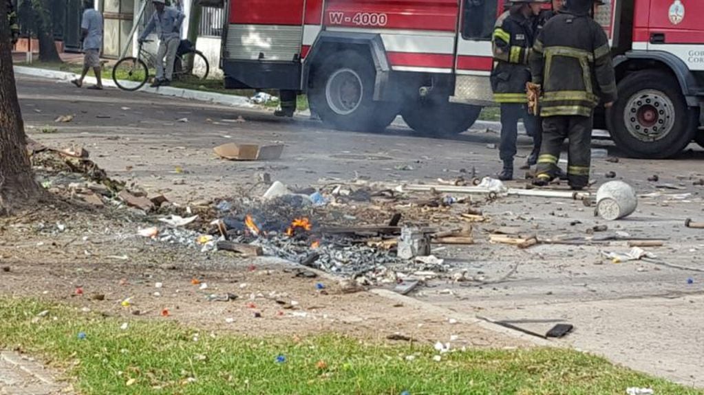 Sospechosa explosión en una plaza