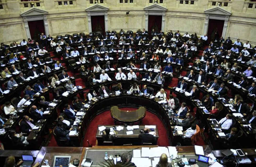 Diputados dan media sanción al proyecto de reforma tributaria presentado por el gobierno de Mauricio Macri.