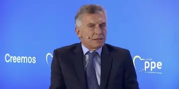 Macri: “El éxodo que ha habido en la Argentina en este año y medio no se vio nunca en la historia”