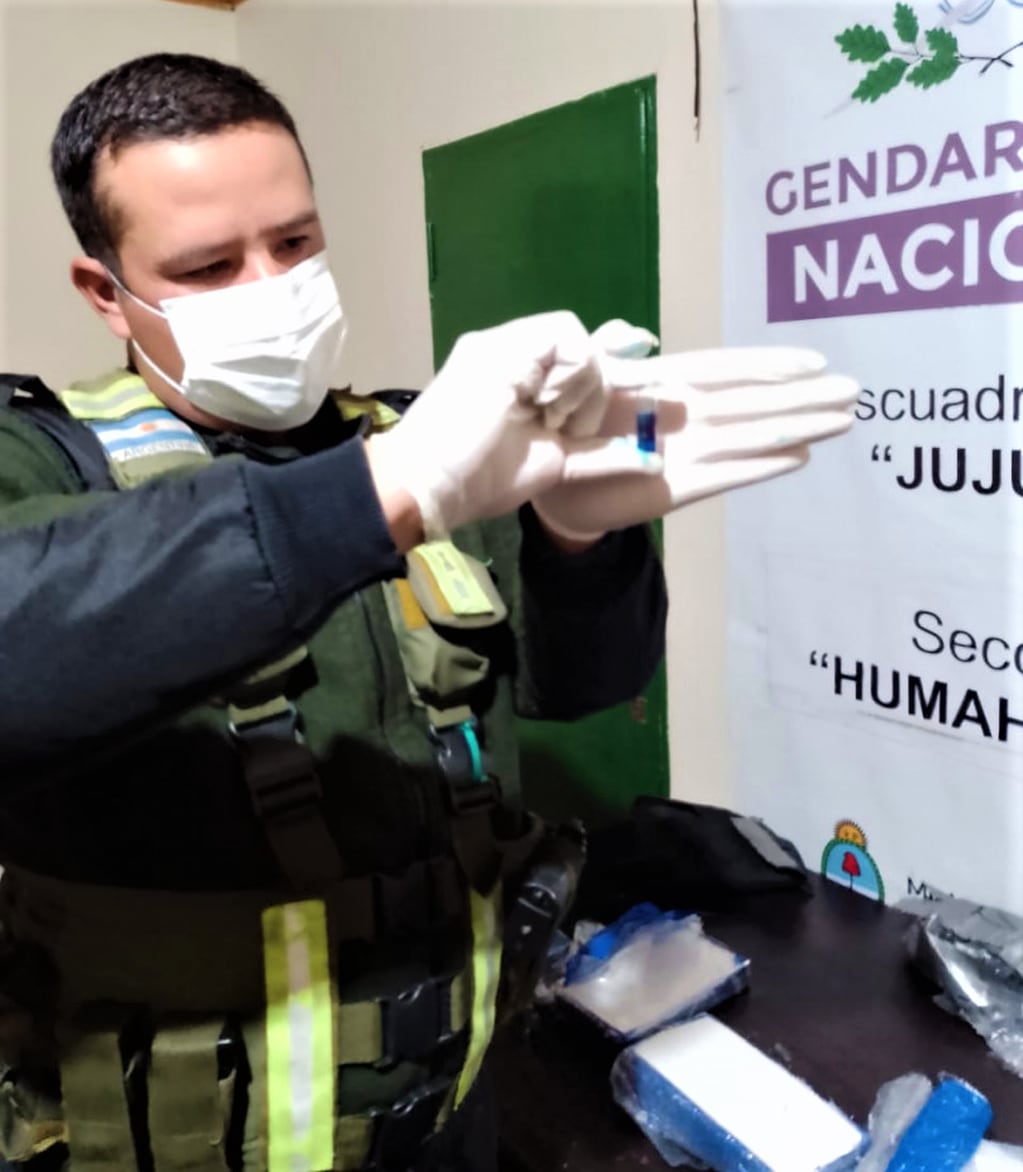 Las pruebas de Narcotest dieron resultado positivo para cocaína a las muestras extraídas de los paquetes secuestrados en Humahuaca (Jujuy).