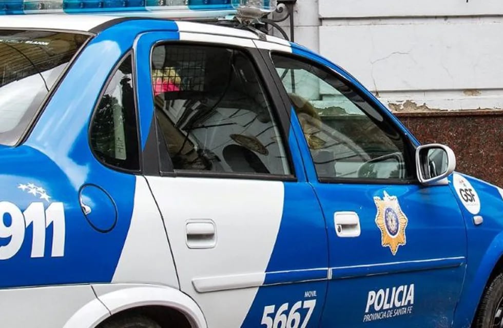 Detienen a personal del Comando Radioeléctrico por golpear y robarle a una mujer (Imagen ilustrativa).