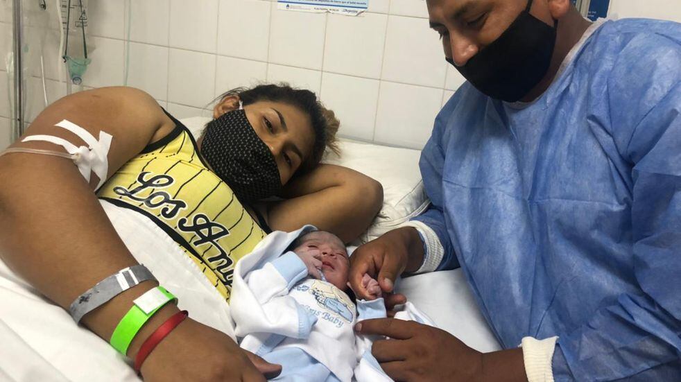 Thiago Benjamín Calla Rivera es primer bebé mendocino del año.