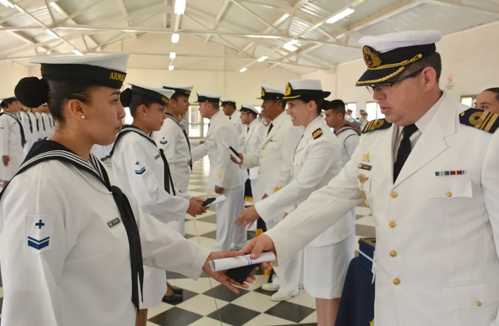 Puerto Belgrano: egresos en la Escuela de Suboficiales de la Armada