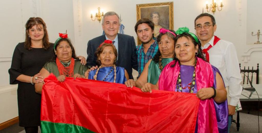 Integrantes de comunidades aborígenes del pueblo guaraní de Jujuy, durante una visita a la Casa de Gobierno.