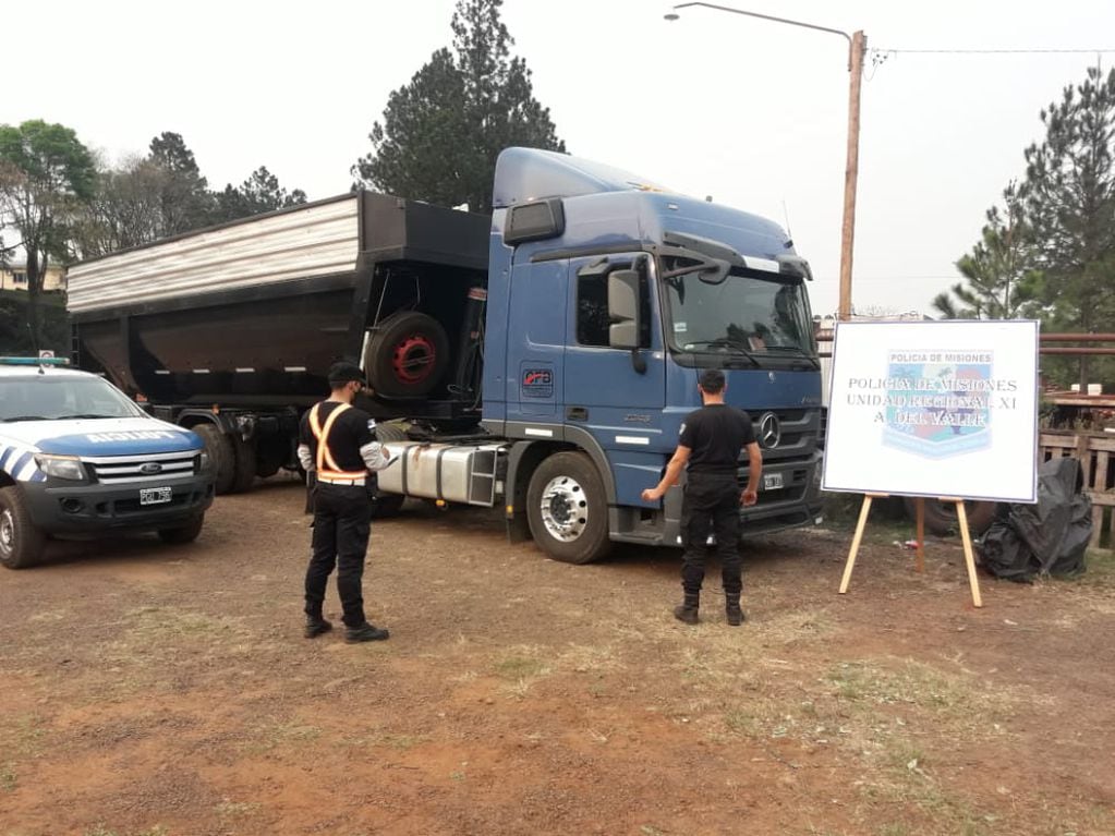 Contrabando de granos: detuvieron a cuatro camiones en Aristóbulo del Valle y El Soberbio.