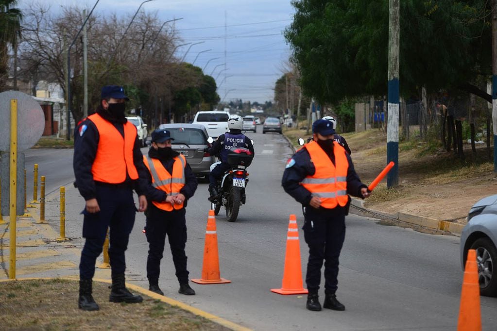 Operativo policial en Villa la Lonja