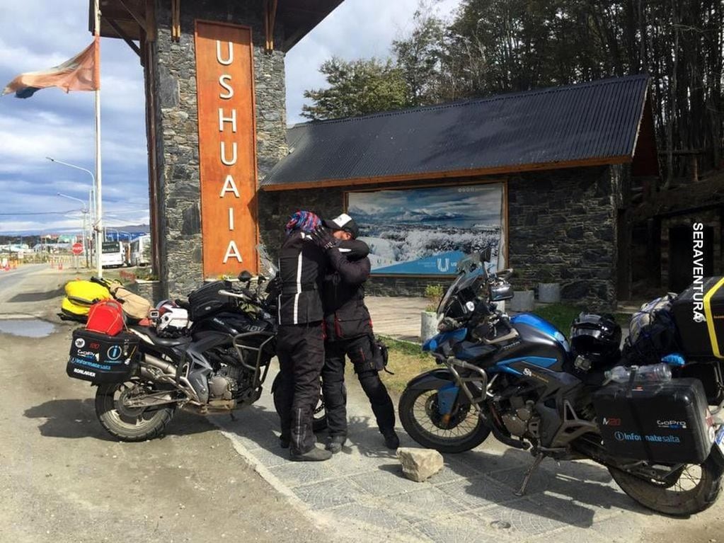 Gustavo Lima y Pablo Castiella llegaron a Ushuaia tras recorrer más de 5 mil kilómetros.