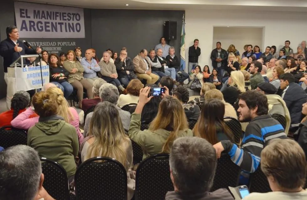 Duros cuestionamientos de Capitanich a sus adversarios electorales. (Prensa Manifiesto Argentino)