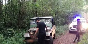 San Pedro: efectivos policiales hallaron un jeep que habría sido denunciado como robado