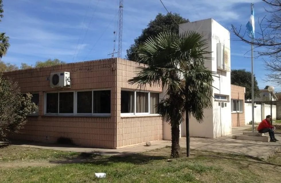 Comisaría Colonia Caroya (Gentileza Mas Radio)