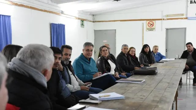 Reunión del Intendente Luis Castellano con la Federación de Entidades Vecinales