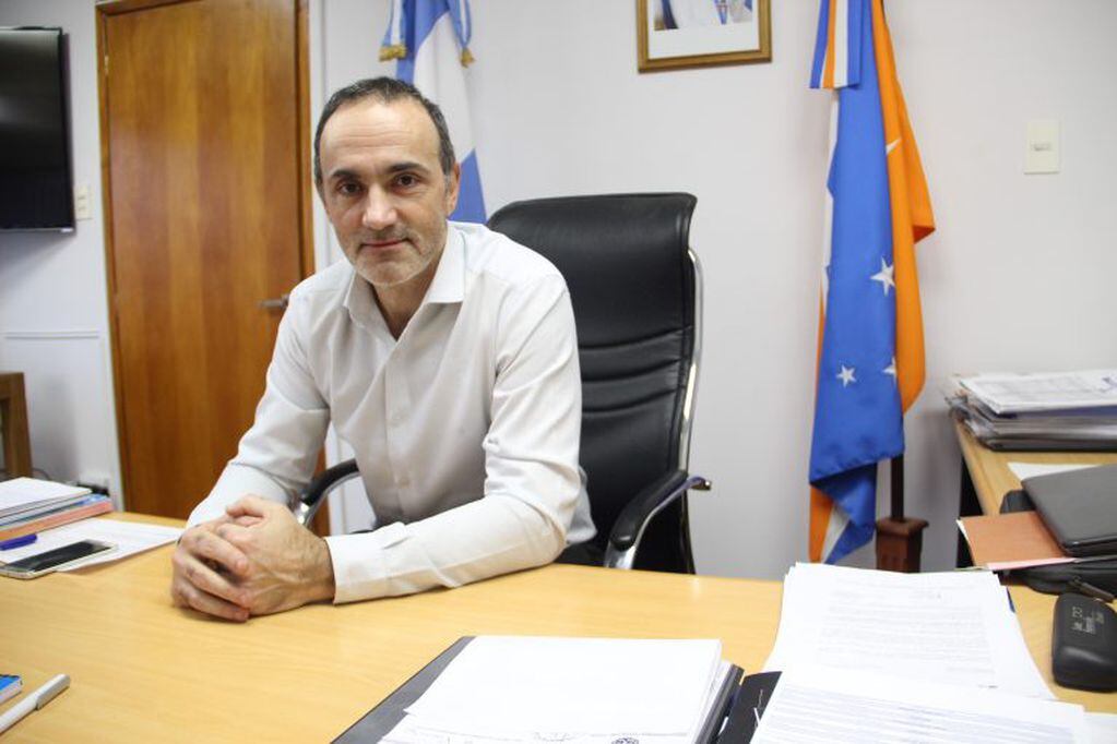 Ramiro Caballero, Ministro de Industria - Tierra del Fuego