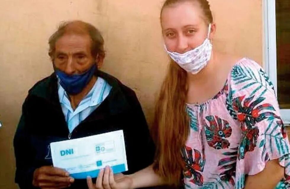 Un hombre de 110 años de Pozo Azul recibió su primer documento