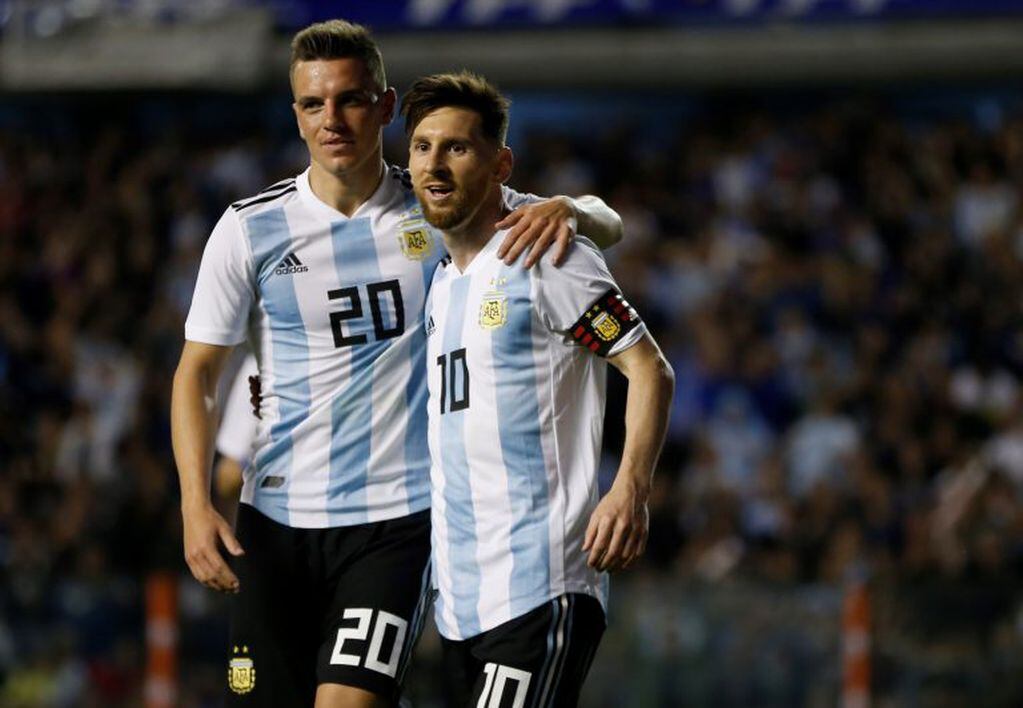 Lo Celso junto a Messi en el partido despedida contra Haití en Argentina