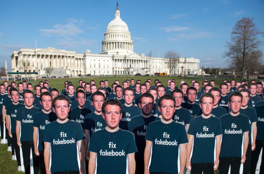 El fundador de Facebook en Washington