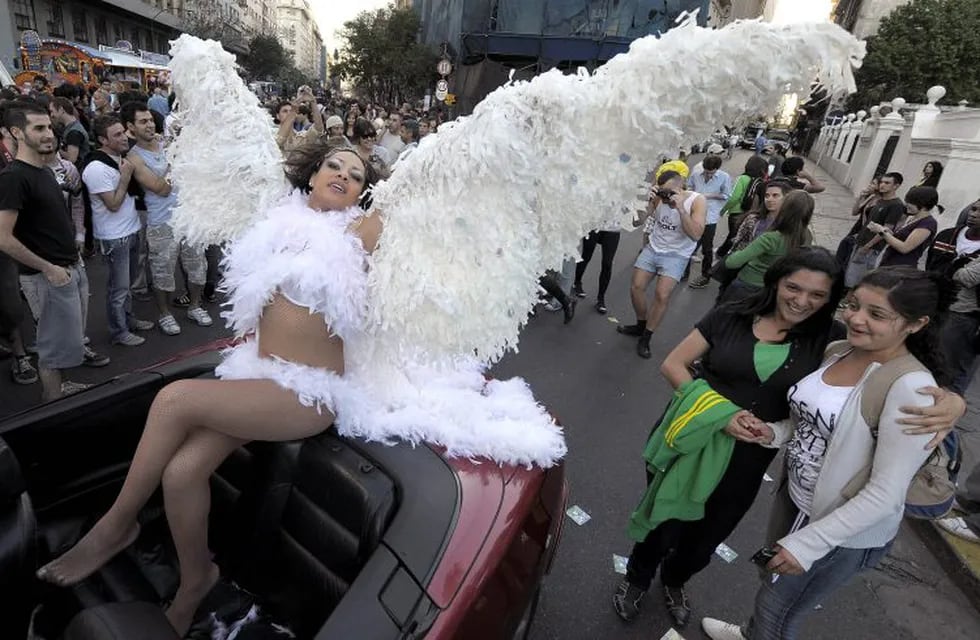 La primera fiesta de la Primavera Gay en Córdoba busca emular otros festejos similares en el mundo.