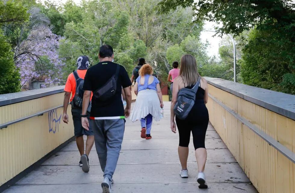 La Ciudad de Mendoza ha organizado un nuevo ciclo de Trekking Urbano, un paseo por lugares emblemáticos de la Ciudad. Gentileza MCM