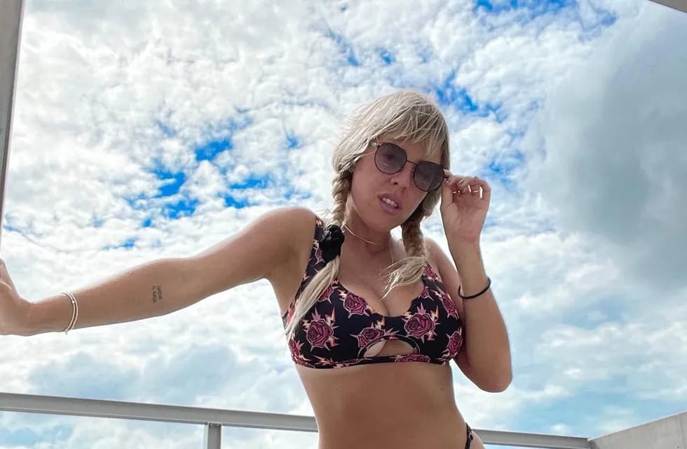 Nati Jota, ardiente desde la playa de México