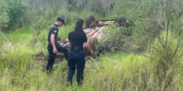 El Soberbio: gendarme sufrió un accidente y su automóvil quedó en posición invertida