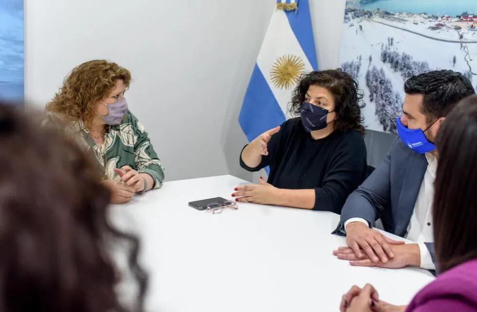 La ministra de Salud de la Nación, Dra. Carla Vizzotti, se reunió con el intendente de Ushuaia Walter Vuoto.