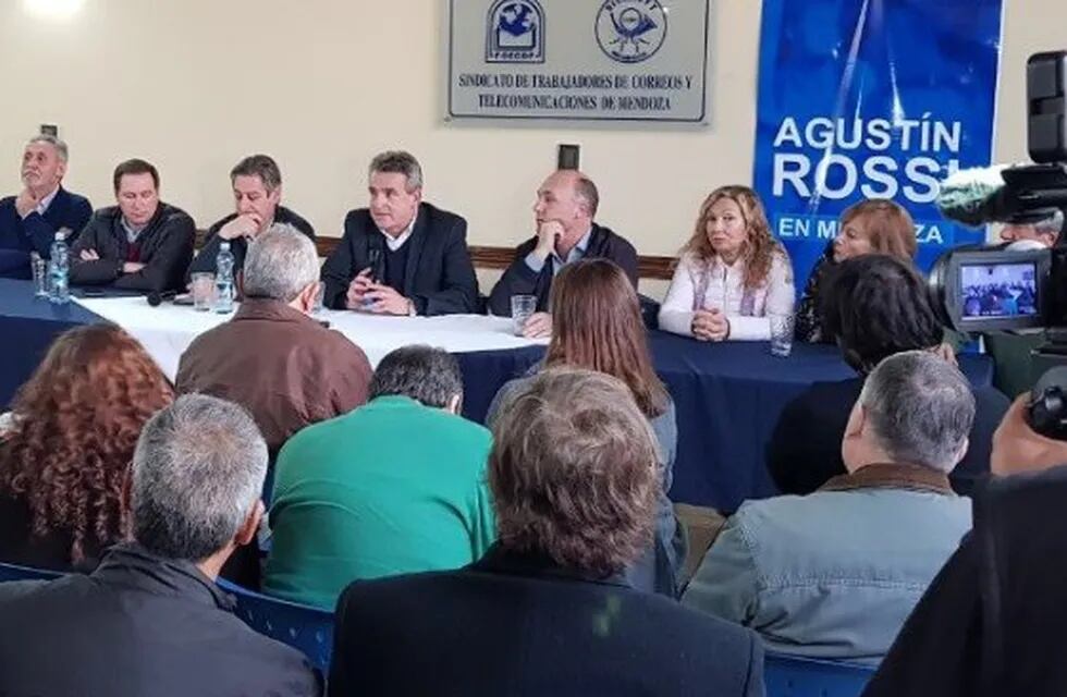 Agustín Rossi, con intenciones de competir por la presidencia en 2019, estuvo en Mendoza.