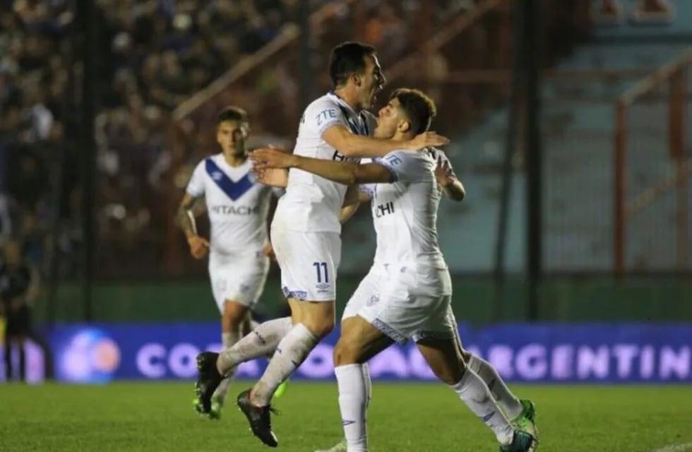 Vélez lo ganó sobre el final con el gol de Federico Andrada y sigue con vida en la Copa Argentina.