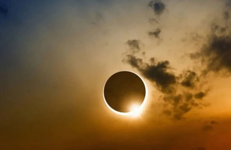 Eclipse Solar Total. Foto ilustrativa (web).