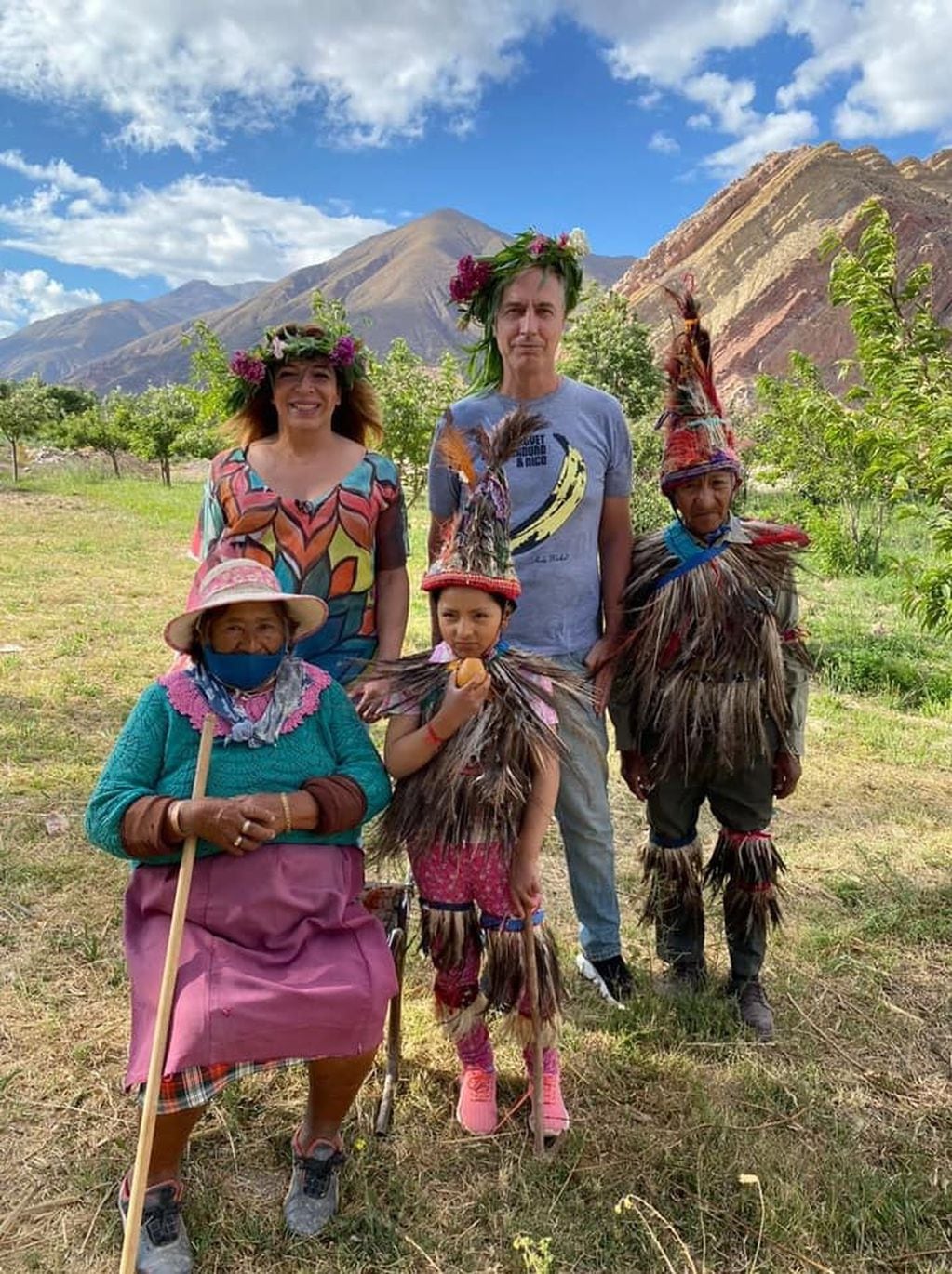 Pobladores de Juella (departamento Tilcara), recrearon para el programa de TV "Por el mundo en casa" danzas y rituales ancestrales.