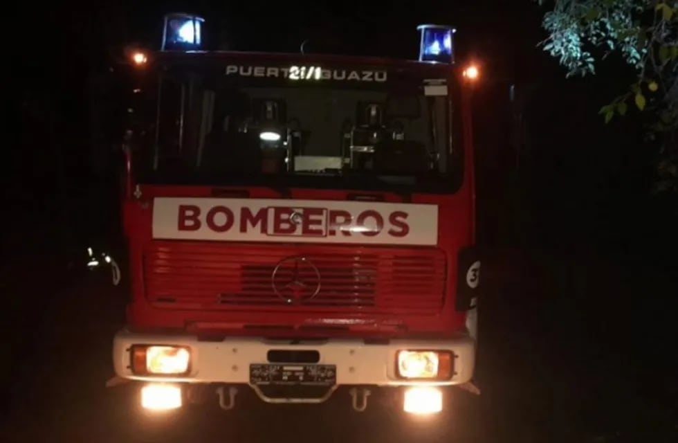 Puerto Iguazú: Bomberos sofocaron un incendio.