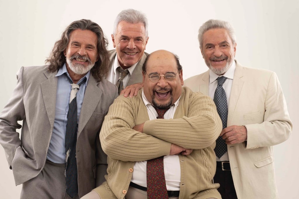 Antonio Grimau junto a Osvaldo Laport, Víctor Laplace y Roly Serrano en "Rotos de amor".