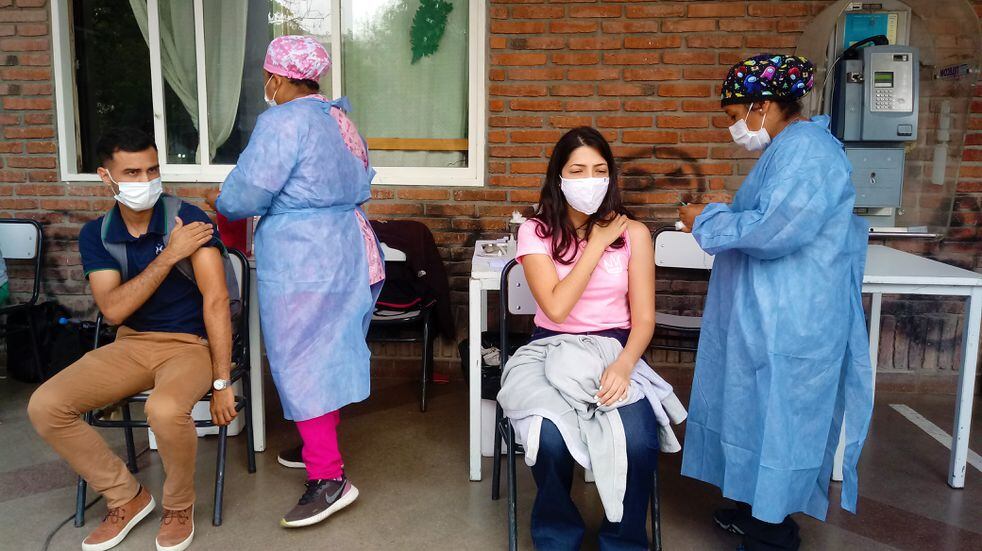 Vacunación por los barrios de Las Heras.