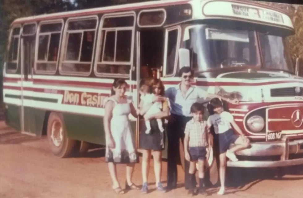Chofer de colectivo se jubiló después de casi 50 años al volante en Posadas.