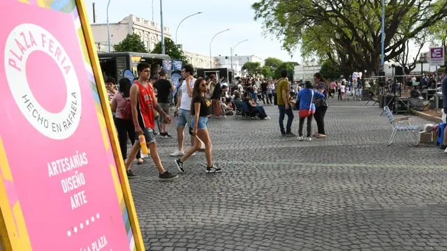 Plaza Feria, una de las convocantes actividades que tiene Rafaela durante los fines de semana