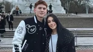 El llamativo look de Valentín “El Colo” Barco y su novia para un romántico paseo por Londres que se hizo viral