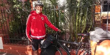 Exequiel Arce, el joven tucumano a quien le robaron su bici en Mendoza regresa a la ruta después de 20 días