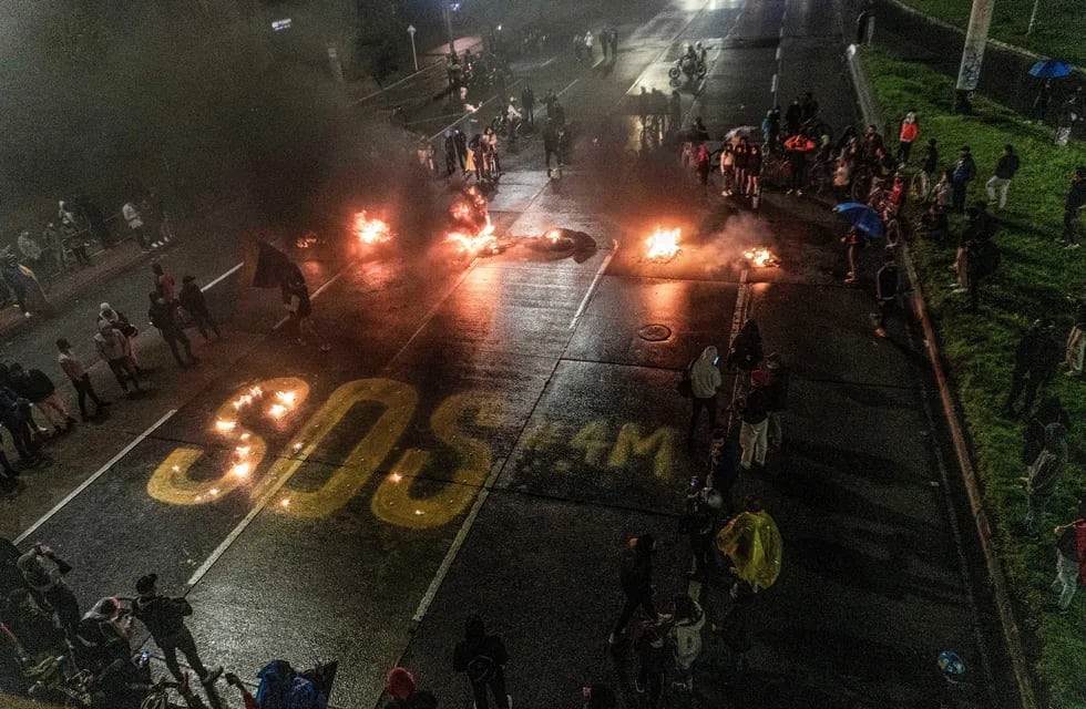 Continúa en conflicto en las calles de Bogotá, Colombia