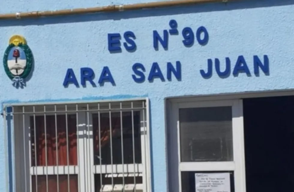 La nueva fachada de la Escuela “Ara San Juan” de La Plata.