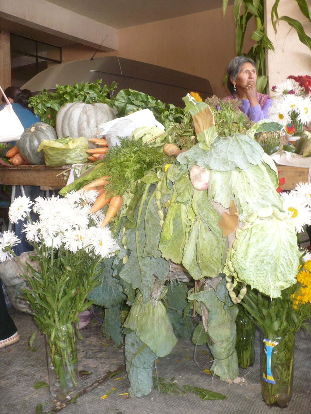 Distintas comunidades aledañas a la ciudad de Humahuaca presentan los productos que cultivan en la temporada.