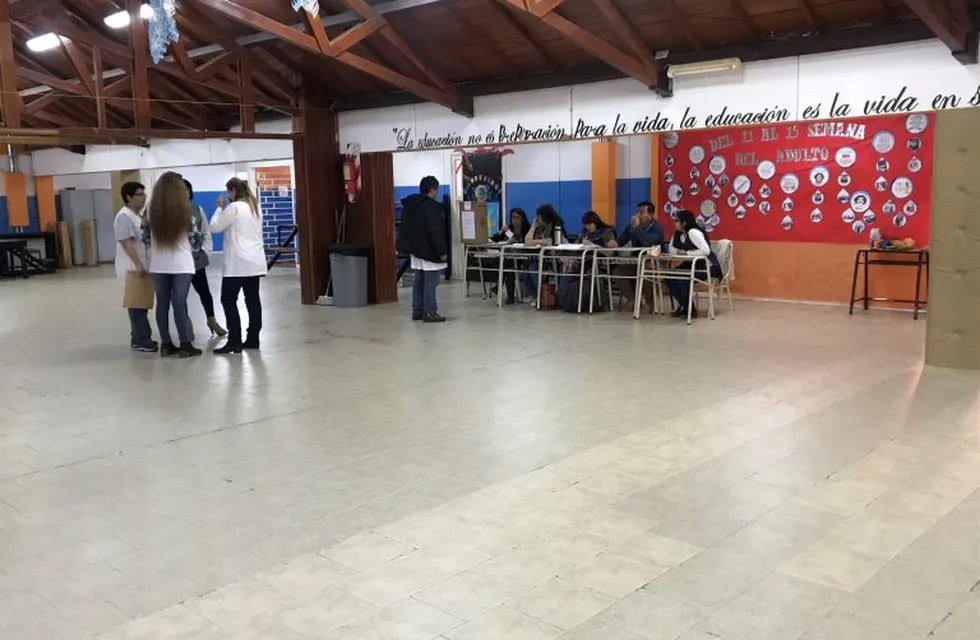Escuela Nº 5 votación de docentes Tolhuin, Tierra del Fuego