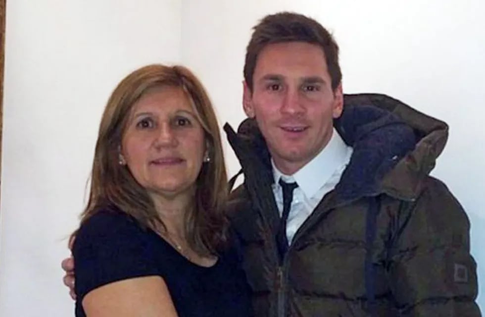 La mamá de Messi, Celia Cuccittini, se prepara par la boda de su hijo.