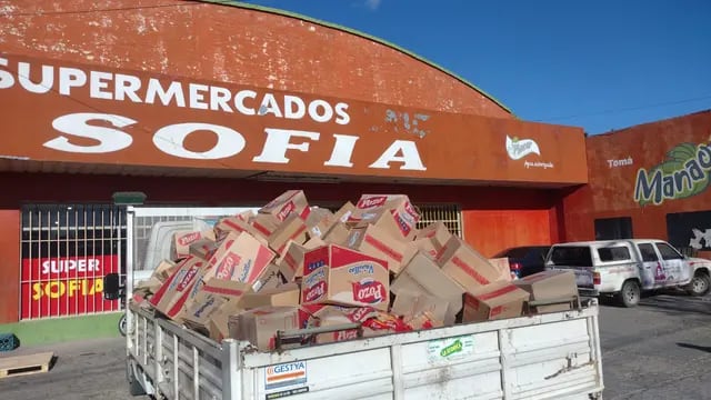Tres Arroyos: Decomisan una gran cantidad de mercadería vencida en un supermercado
