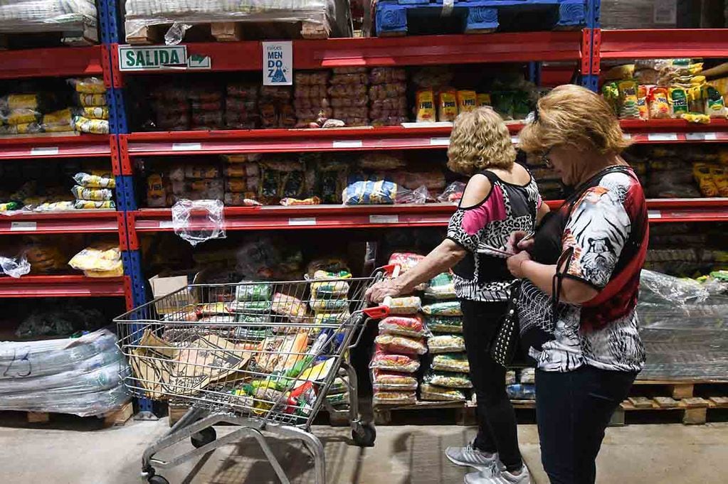 La infllación en nuestro pais no frena, los precios siguen aumentando sin parar 

Foto:José Gutierrez / Los Andes 